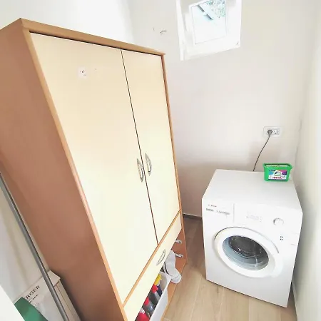 아파트 Magenta Garden